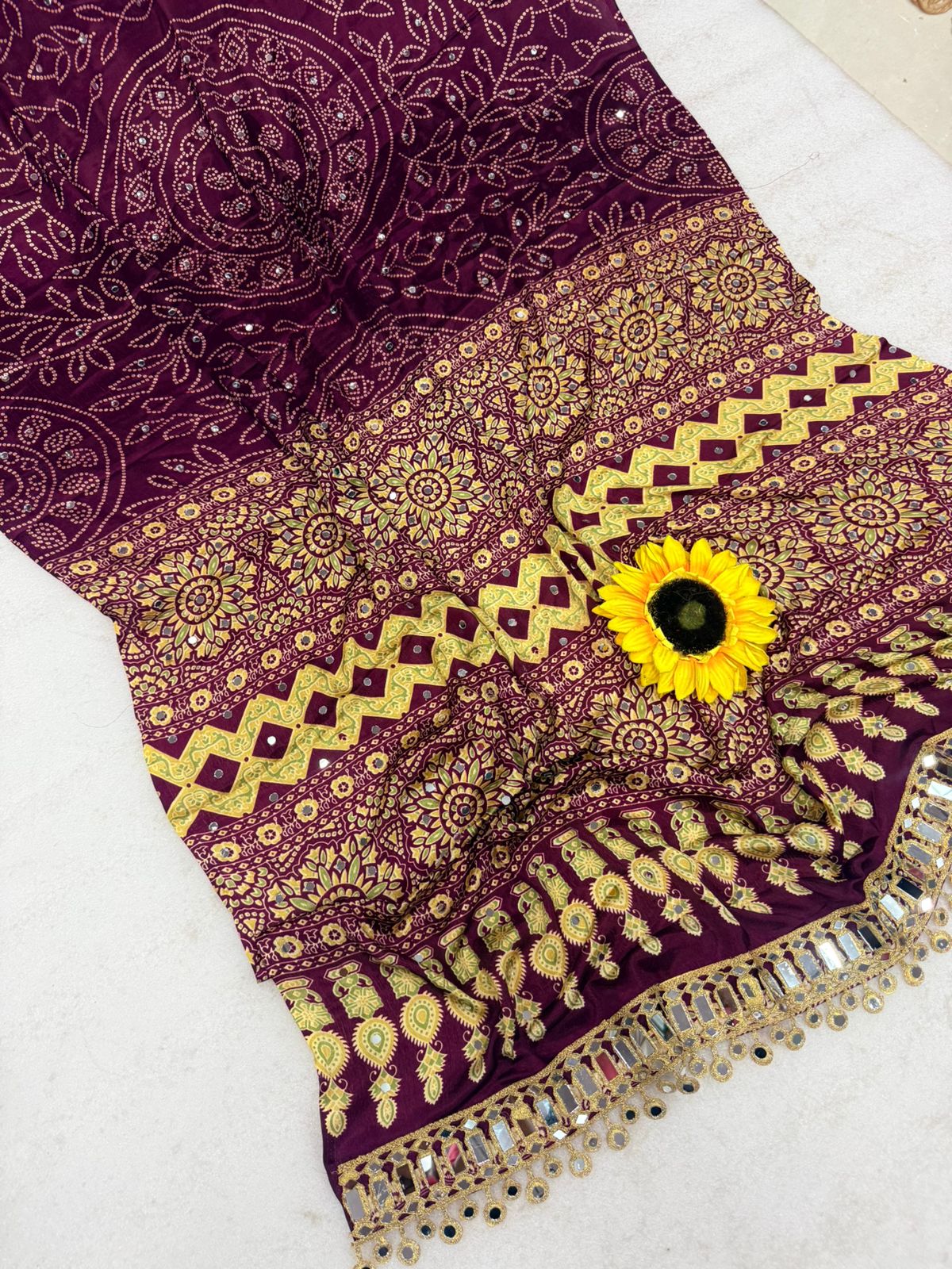 AJRAKH pure Gajji bandhej Supar Mirror Work Saree, Mirror Less Border